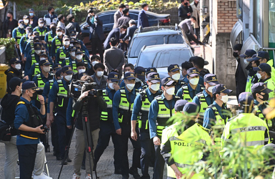 박병화의 출소 이후 경찰이 순찰을 강화하는 모습.jpg